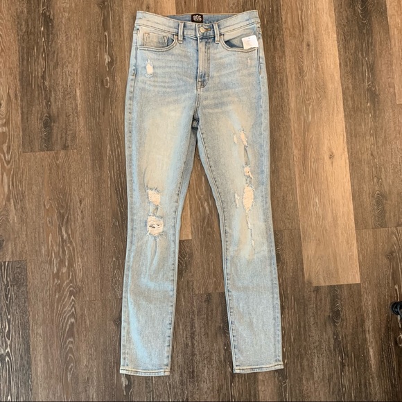 BDG Denim - BDG Urban Outfitters Twig High Rise Ripped Distressed Jeans Light-wash Denim